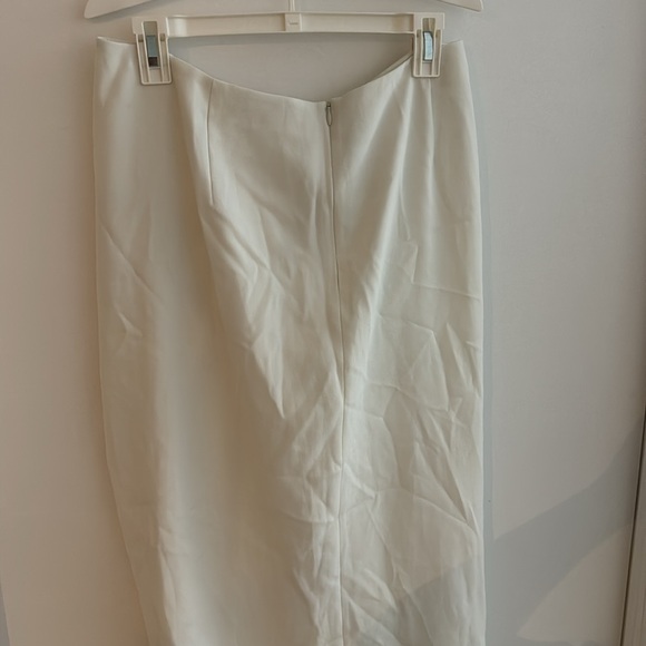 Zara V-Waist Midi Skirt - Picture 4 of 4